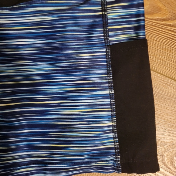 Blue and Black Stripped Biker Shorts with Pockets Size Large - Picture 2 of 4